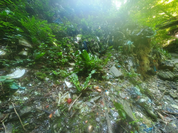 I rifiuti della vecchia discarica di Berbenno in località Barca, dopo 50 anni, verranno rimossi