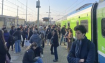 Attenzione a prendere il treno: ritardi fino a due ore, cancellazioni e modifiche