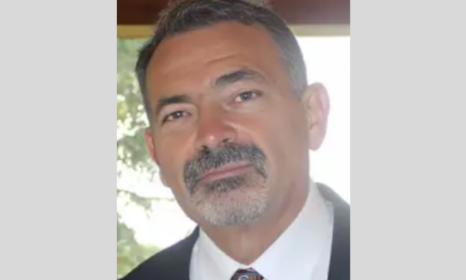 L’addio commosso di Ciserano a Massimo Zucchinali, ex comandante della polizia locale
