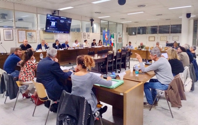 Spazi alle associazioni ad Albino, scintille in Consiglio: «Chiediamo criteri chiari»
