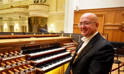 Eugenio Fagiani (che vive a Osio Sopra) è stato premiato organista dell'anno in Russia