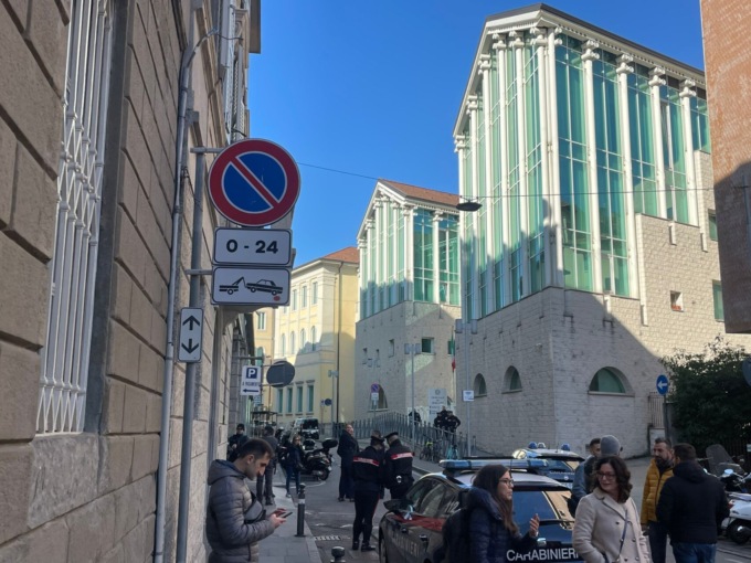 Cosa è successo al Tribunale di Bergamo: dall’allarme bomba al ritorno alla normalità