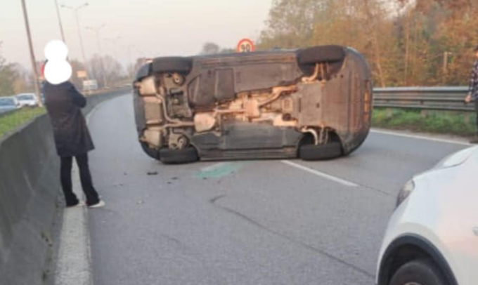 Auto si ribalta sull’asse interurbano a Seriate: illesa l’84enne a bordo, traffico bloccato