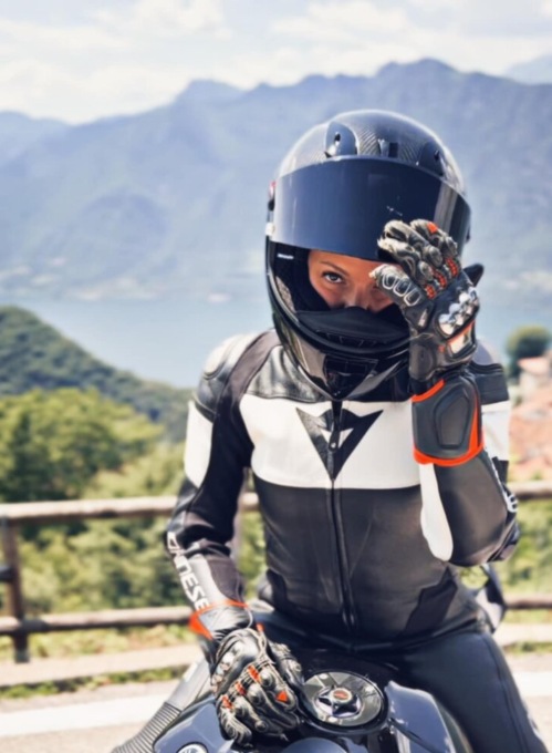 Aveva segnalato la pericolosità di quella strada la biker morta nell’incidente di sabato