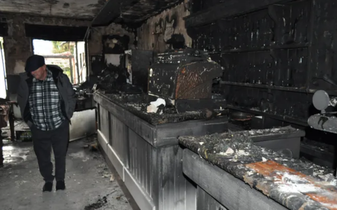 Una raccolta fondi per la pizzeria L’Antica Pergola di Rovetta, distrutta da un incendio