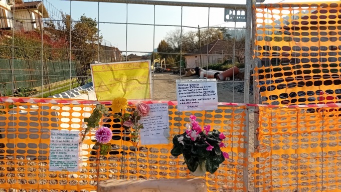 Quel vaso di ciclamini e quelle frasi per Valentin, operaio morto nel cantiere della T2