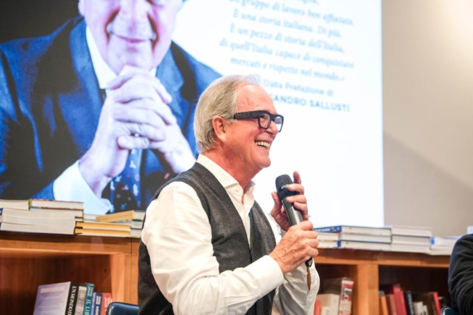 “L’imprenditore che voleva fare il dj”, l’autobiografia del presidente Walter Fontana