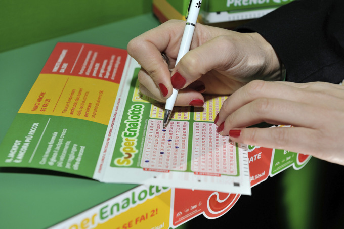 A San Paolo d’Argon centrato un “cinque” al SuperEnalotto: vinti 34mila euro