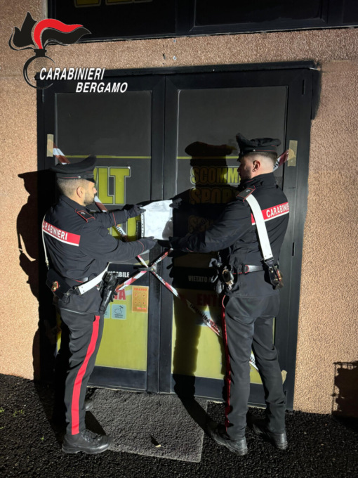 Lite con un ferito e minorenne di fronte alle slot: sospese due sale gioco bergamasche