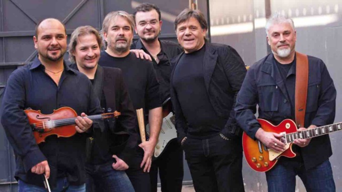 I primi sessant’anni (in musica) dei Nomadi, in concerto al Donizetti