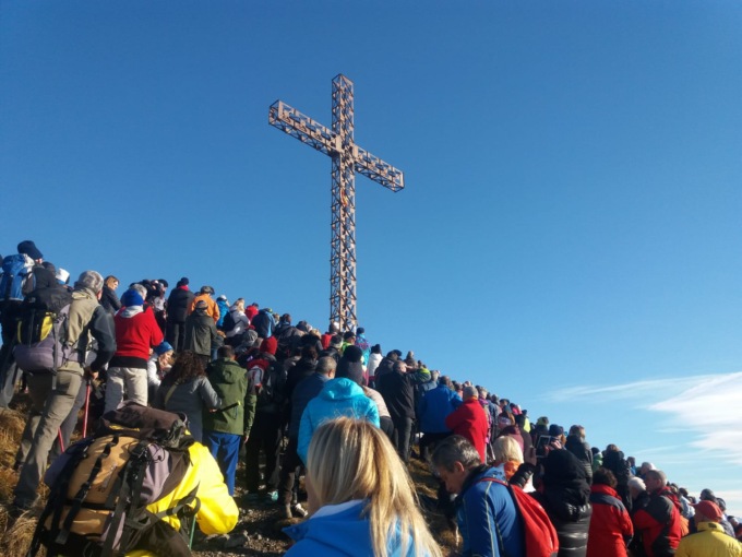 Sulla vetta del Pizzo Formico torna la messa di Capodanno