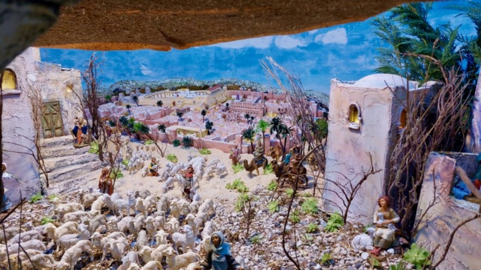 La forza della tradizione: a Orio al Serio ecco il presepe di Simone Poma (è il 43° anno!)