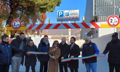 Inaugurato il nuovo parcheggio sotto la Curva Sud del Gewiss Stadium: ecco come funziona