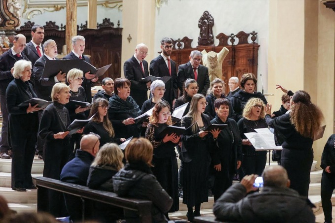 Coro “Intelletto d’Amore” e solidarietà: a Gandino c’è il concerto di Natale