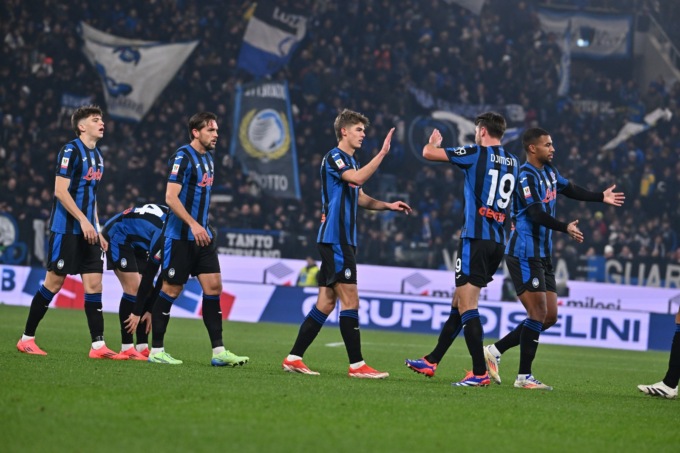 I numeri degli attaccanti sono clamorosi: ben 50 gol segnati sui 63 di squadra!