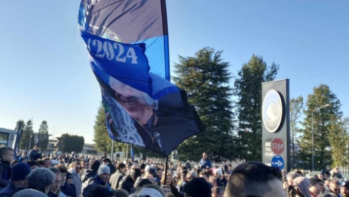 I video dei tifosi che salutano l’Atalanta in partenza per la Supercoppa in Arabia