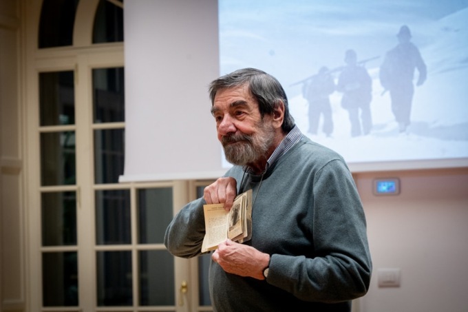 La cerimonia di commiato per Angelo Bendotti in via Tasso e il ricordo della politica