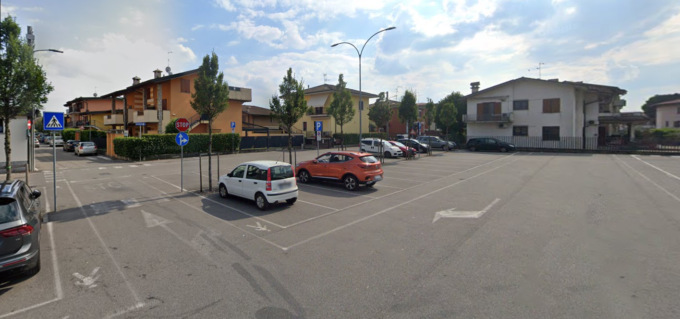 Accoltellamento in piazza a Cividate: ferito un 25enne, ricoverato in codice giallo