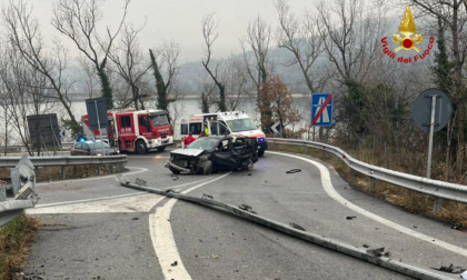 Auto contro spartitraffico nelle Marche, muore 50enne di Ghisalba