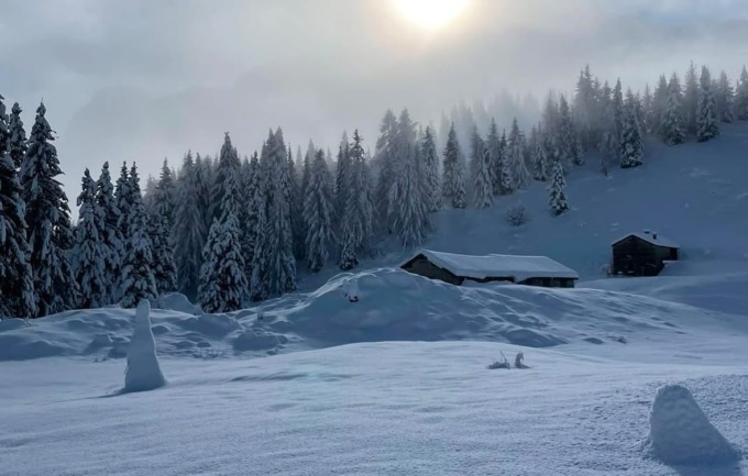 La fine delle festività porta con sé quaranta centimetri di neve in montagna