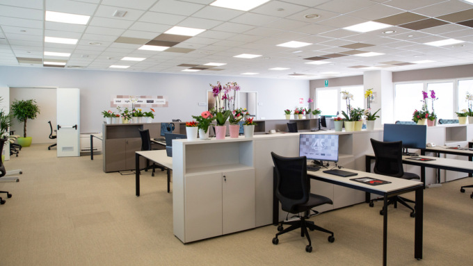 Chiuso l’incubatore… si apre la polemica. Scontro politico ad Azzano San Paolo