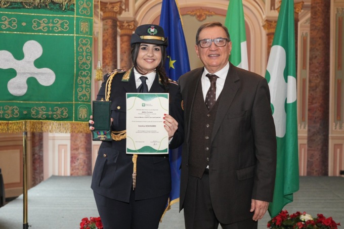 Grande onorificenza per tre polizotti della Bassa, premiati da Regione Lombardia