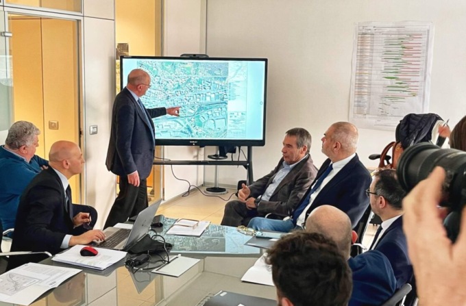 Menti all’opera sull’allungamento della T1 fino a Vertova. Consegnato un primo progetto
