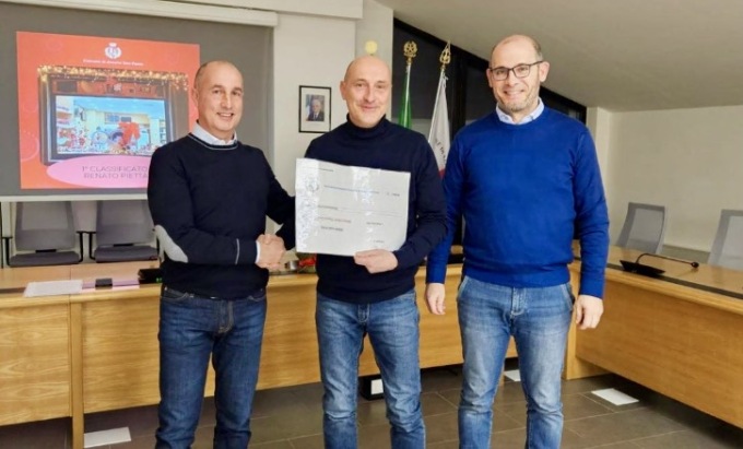 Le “Vetrine di Natale” più belle: ecco quali sono state premiate ad Azzano San Paolo