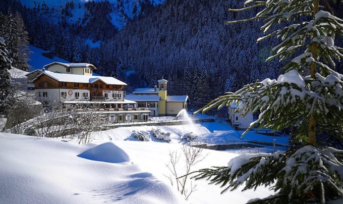 Il rifugio della Madonna delle Nevi compie 75 anni: «Mandateci i vostri ricordi!»