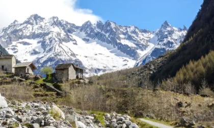 Letterina bergamasca a Santa Lucia vola col palloncino fino in Valtellina