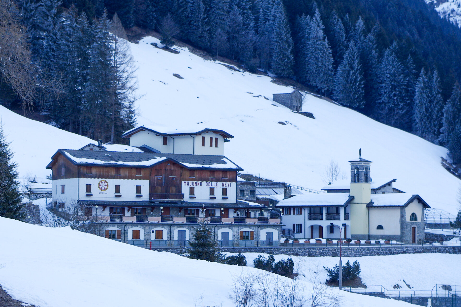 1 - Partenza rifugio Madonna delle nevi