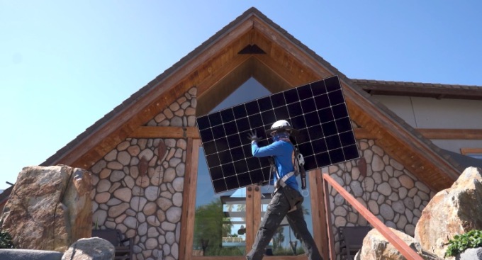 Fotovoltaico: il 2025 è l’ultimo anno per fruire  dell’incentivo al 50%, in futuro l’agevolazione scenderà al 36% per tutti
