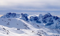 Sui bianchi crinali che abbracciano Foppolo, fino (almeno) al rifugio Montebello