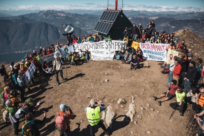 “Ribelliamoci al peggio”, camminata a Valbondione per difendere l’ambiente montano