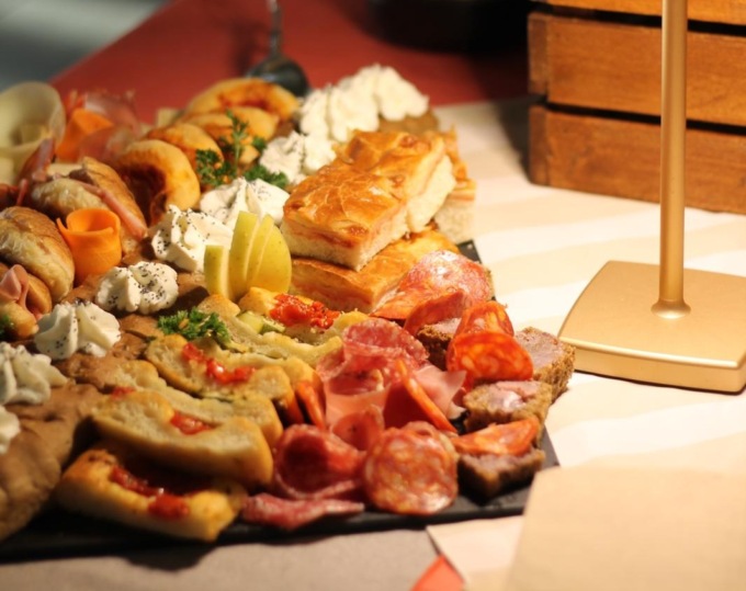 Aperitivi, eventi privati, degustazioni… Alla Forneria Cortinovis la bella stagione dura tutto l’anno