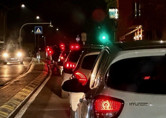 La protesta a Curno: «Per i negozi di via Fermi giù il fatturato del sessanta per cento»