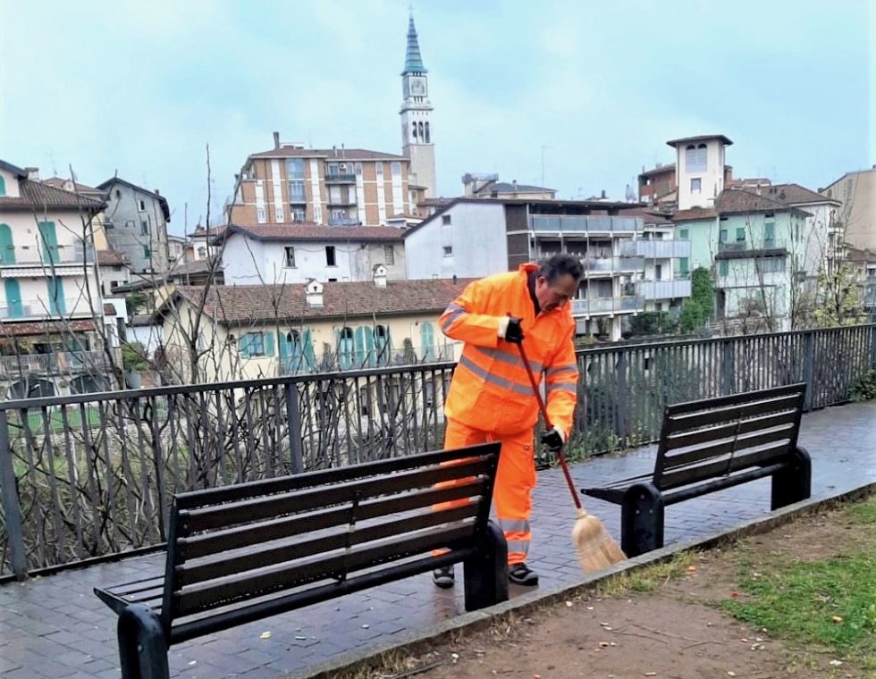NEW CARTELLO SEGNALETICO - SI PREGA DI RACCOGLIERE LE DEIEZIONI DEI PROPRI ANIMALI - Adesivo Extra Resistente, Pannello in Forex, Pannello In
