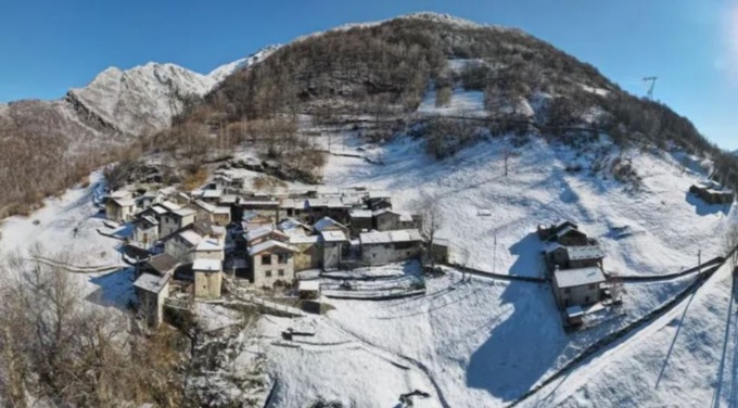 Dall’oratorio di Treviglio ai monti lecchesi: aiutiamo l’eremita don Raffaele a ristrutturare l’alpeggio