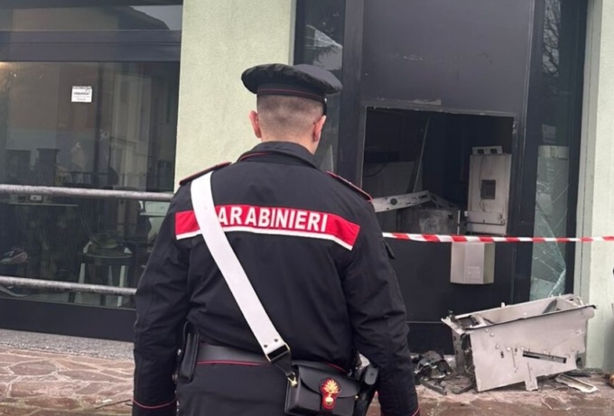 Nono bancomat fatto esplodere dall’inizio dell’anno: colpita la Bcc Oglio e Serio di Martinengo