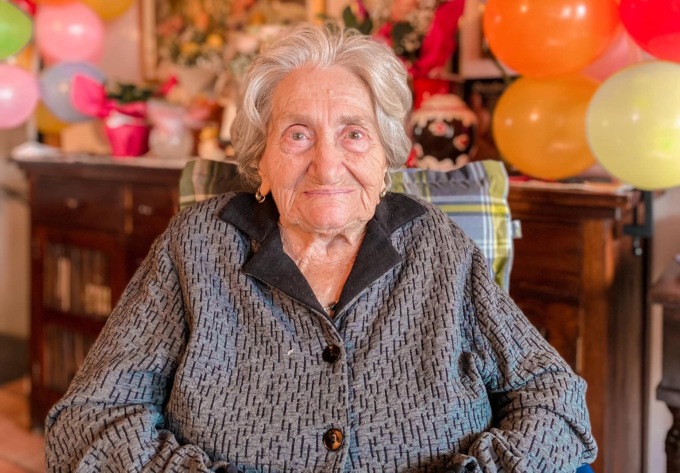 Gandino in festa per i 103 anni di Camilla, decana della comunità