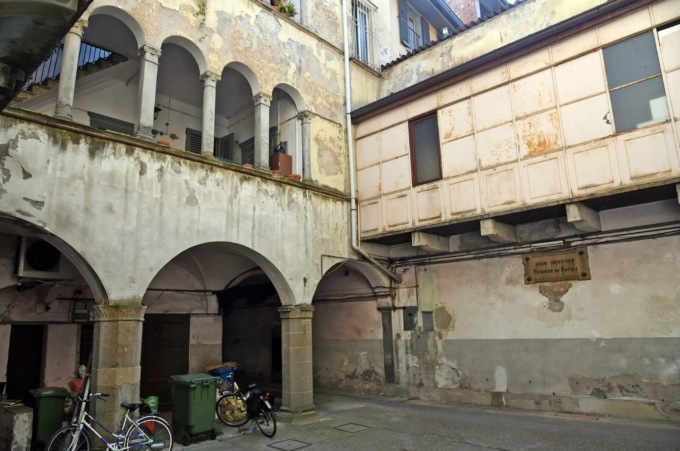 I lavori all’ex Principe di Napoli in via Pignolo a Bergamo sono in ritardo di qualche mese