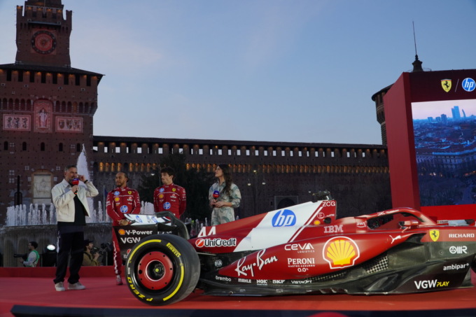 Ferrari e UniCredit infiammano Milano, aspettando Melbourne