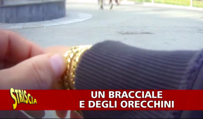Non solo spaccio, anche compravendita di oro. “Striscia la Notizia” in azione a Bergamo