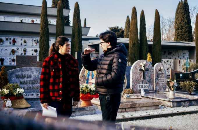 Il cortometraggio di Simone Guerreri, girato nel cimitero di Azzano San Paolo