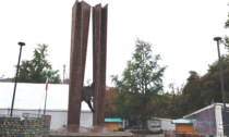 Restauro del monumento all'Alpino di Bergamo: «Ottima cosa, ma lo vogliono lasciare lì?»