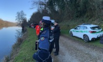 C'è un'auto nel fiume Adda, ma è un "falso" allarme: era lì da tempo