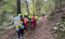 Ferito dalle fiamme di un fuoco che aveva acceso nel bosco: morto un 77enne