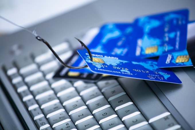 Cliente bergamasca di Fineco subisce truffa online, ma recupera i soldi grazie all’Abf