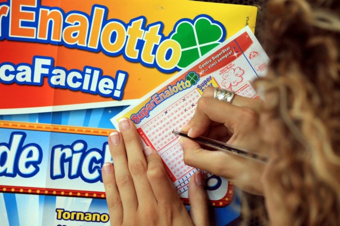 Quattro bergamaschi hanno vinto 10mila euro ma non lo sanno (o hanno perso la schedina)