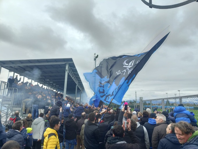 Più di mille tifosi a Zingonia e un grande messaggio: «Atalanta, noi ci crediamo!»